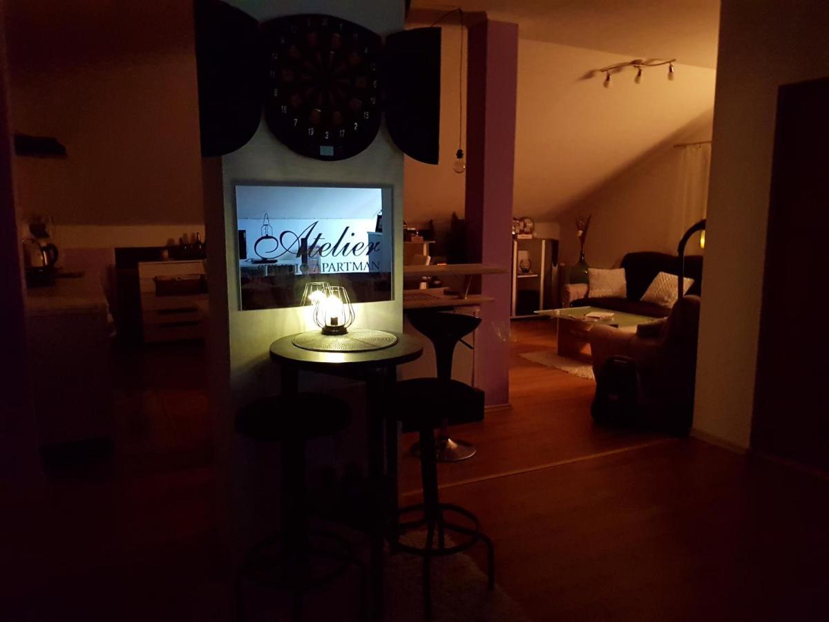 Apartman Atelier 카를로바츠 외부 사진