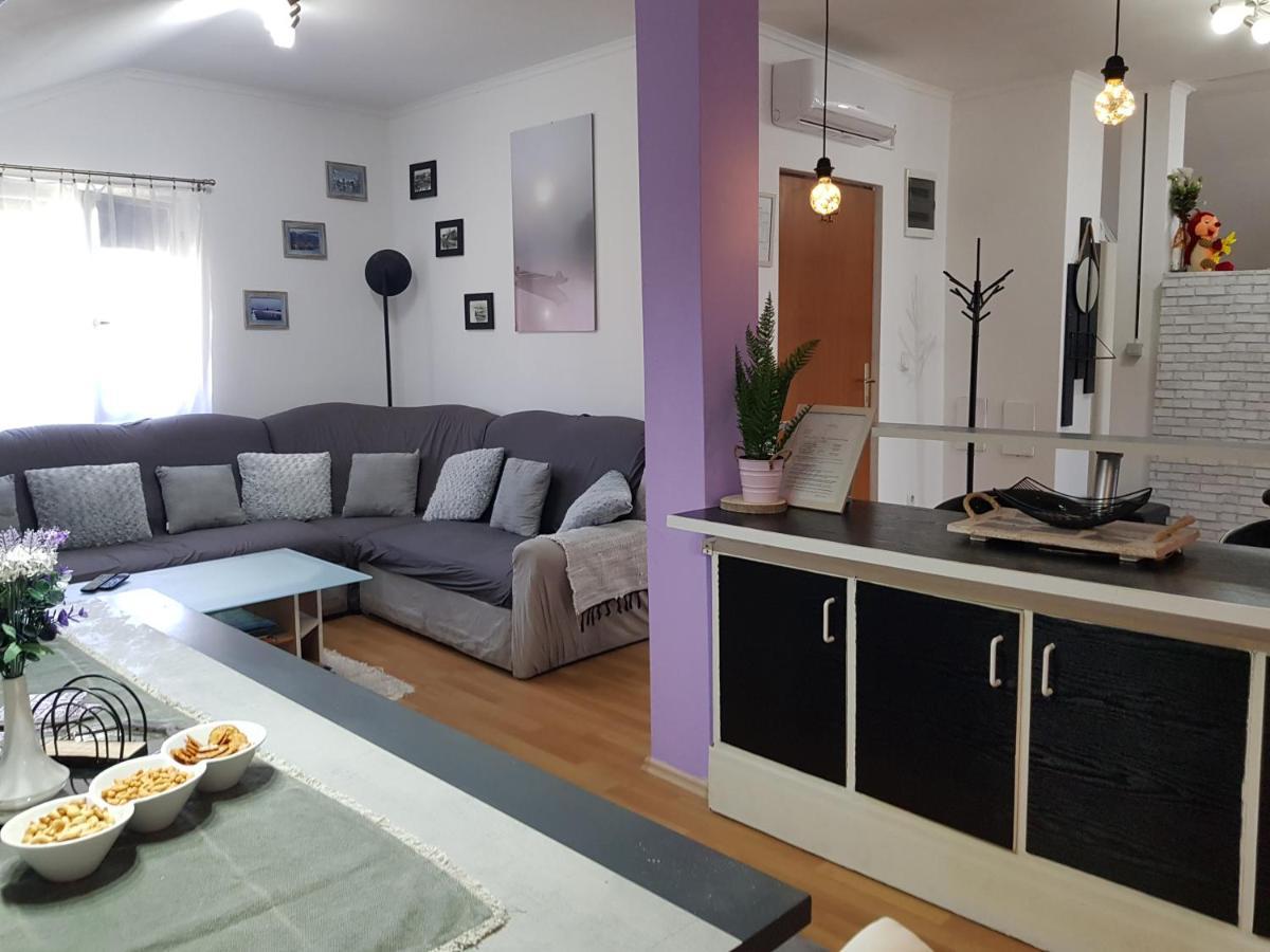 Apartman Atelier 카를로바츠 외부 사진
